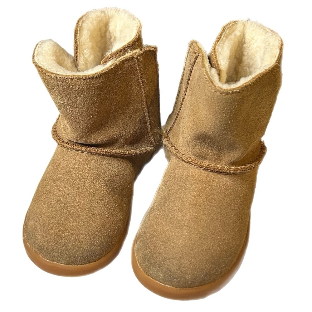 Toddler UGG Boots - Picture 2 of 15